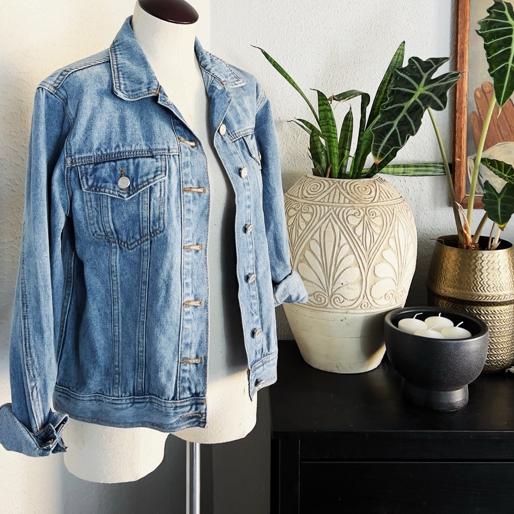 Blu Pepper Denim Jacket with Floral Embroidery NWT - Picture 2 of 6